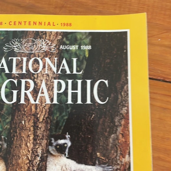NWOT Collectible Vintage National Geographic Centennial August 1988 Vol 174 No 2 - Picture 6 of 16